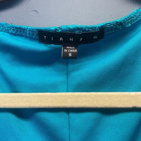 Turquoise Lace Cocktail Dress - Picture 3 of 10